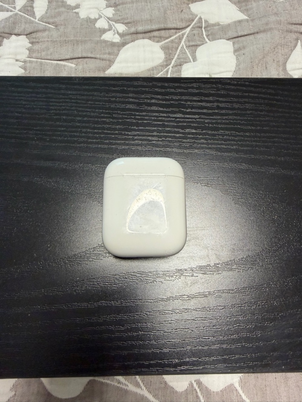Apple White Wireless Earbud Charging Case